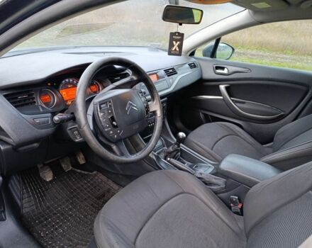 Чорний Сітроен С5, об'ємом двигуна 1.6 л та пробігом 210 тис. км за 3950 $, фото 8 на Automoto.ua