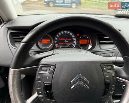 Черный Ситроен С5, объемом двигателя 2.72 л и пробегом 335 тыс. км за 6500 $, фото 3 на Automoto.ua