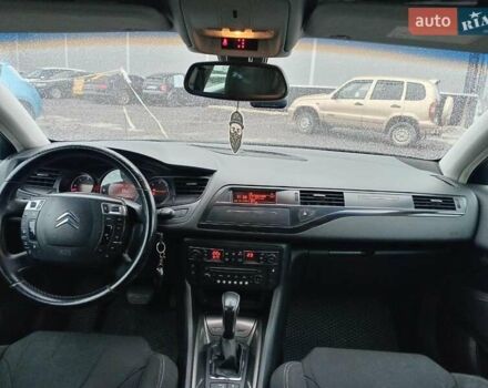 Черный Ситроен С5, объемом двигателя 2 л и пробегом 286 тыс. км за 7440 $, фото 11 на Automoto.ua