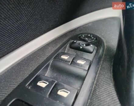 Черный Ситроен С5, объемом двигателя 2 л и пробегом 286 тыс. км за 7440 $, фото 19 на Automoto.ua