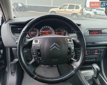 Черный Ситроен С5, объемом двигателя 2 л и пробегом 286 тыс. км за 7440 $, фото 17 на Automoto.ua