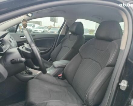 Черный Ситроен С5, объемом двигателя 2 л и пробегом 286 тыс. км за 7440 $, фото 21 на Automoto.ua