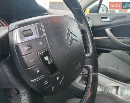 Черный Ситроен С5, объемом двигателя 2 л и пробегом 286 тыс. км за 7440 $, фото 18 на Automoto.ua