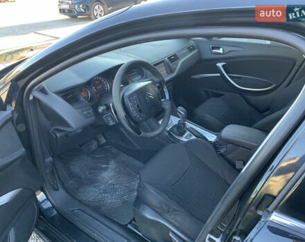 Чорний Сітроен С5, об'ємом двигуна 1.56 л та пробігом 265 тис. км за 6900 $, фото 9 на Automoto.ua