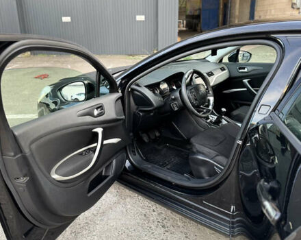Чорний Сітроен С5, об'ємом двигуна 1.6 л та пробігом 208 тис. км за 6900 $, фото 4 на Automoto.ua