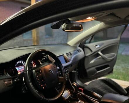 Черный Ситроен С5, объемом двигателя 1.6 л и пробегом 180 тыс. км за 7800 $, фото 6 на Automoto.ua