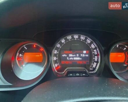 Чорний Сітроен С5, об'ємом двигуна 1.9 л та пробігом 201 тис. км за 7500 $, фото 9 на Automoto.ua