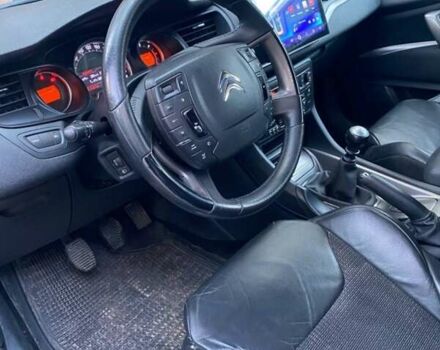 Чорний Сітроен С5, об'ємом двигуна 1.9 л та пробігом 201 тис. км за 7500 $, фото 4 на Automoto.ua
