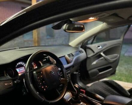 Черный Ситроен С5, объемом двигателя 1.6 л и пробегом 188 тыс. км за 7800 $, фото 5 на Automoto.ua