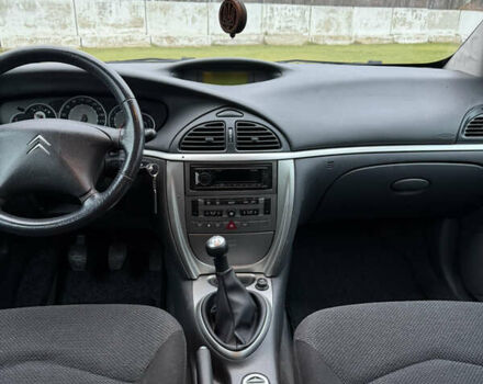Чорний Сітроен С5, об'ємом двигуна 1.6 л та пробігом 271 тис. км за 4800 $, фото 21 на Automoto.ua