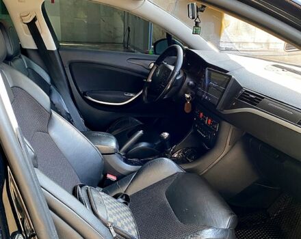 Черный Ситроен С5, объемом двигателя 1.6 л и пробегом 287 тыс. км за 5250 $, фото 9 на Automoto.ua