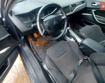 Черный Ситроен С5, объемом двигателя 1.56 л и пробегом 260 тыс. км за 5300 $, фото 15 на Automoto.ua