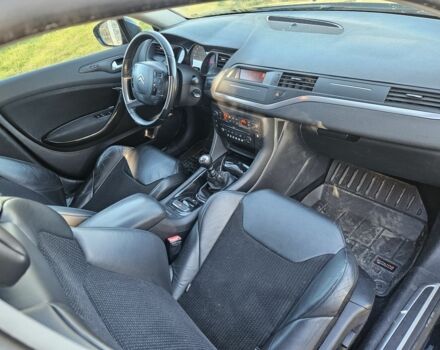 Черный Ситроен С5, объемом двигателя 2 л и пробегом 289 тыс. км за 2500 $, фото 9 на Automoto.ua