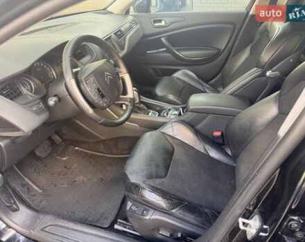 Сітроен С5 2009 у Одесі на Automoto.ua Чорний Сітроен С5, об'ємом двигуна 2 л та пробігом 241 тис. км за 6000 $, фото 9 на Automoto.ua