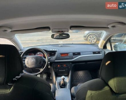 Чорний Сітроен С5, об'ємом двигуна 2 л та пробігом 255 тис. км за 5500 $, фото 28 на Automoto.ua