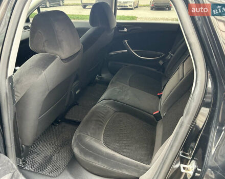 Чорний Сітроен С5, об'ємом двигуна 1.6 л та пробігом 228 тис. км за 6999 $, фото 14 на Automoto.ua