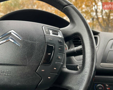 Черный Ситроен С5, объемом двигателя 1.6 л и пробегом 254 тыс. км за 5500 $, фото 9 на Automoto.ua