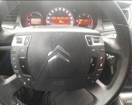 Черный Ситроен С5, объемом двигателя 2 л и пробегом 270 тыс. км за 3000 $, фото 11 на Automoto.ua