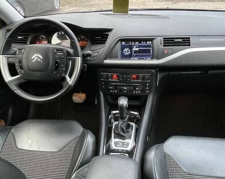 Черный Ситроен С5, объемом двигателя 2.18 л и пробегом 188 тыс. км за 11500 $, фото 15 на Automoto.ua