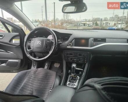 Черный Ситроен С5, объемом двигателя 2 л и пробегом 248 тыс. км за 8500 $, фото 7 на Automoto.ua