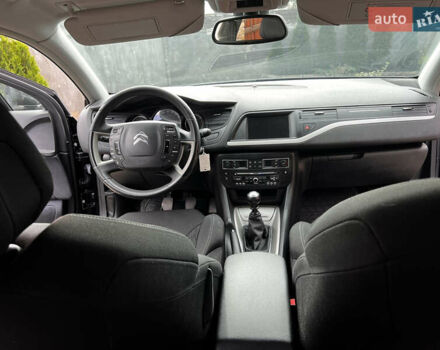 Ситроен С5 2013 в Коломые на Automoto.ua Черный Ситроен С5, объемом двигателя 2 л и пробегом 233 тыс. км за 8700 $, фото 14 на Automoto.ua