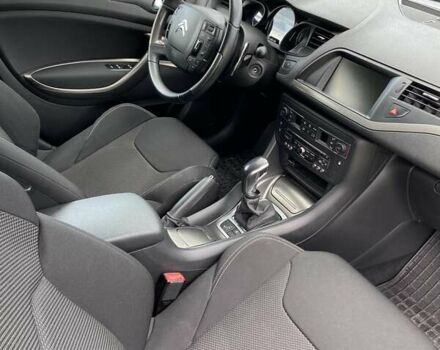 Черный Ситроен С5, объемом двигателя 1.6 л и пробегом 201 тыс. км за 8700 $, фото 18 на Automoto.ua