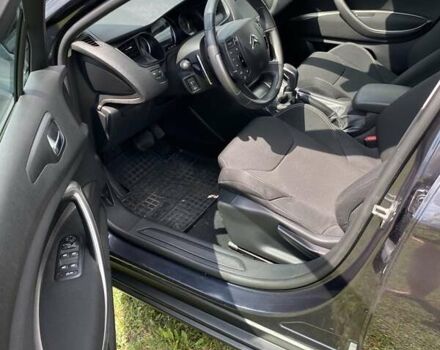 Черный Ситроен С5, объемом двигателя 1.6 л и пробегом 201 тыс. км за 8700 $, фото 19 на Automoto.ua