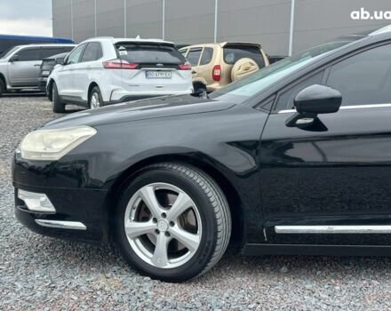 Ситроен С5 2009 в Львове на Automoto.ua Черный Ситроен С5, объемом двигателя 2.7 л и пробегом 220 тыс. км за 6990 $, фото 2 на Automoto.ua