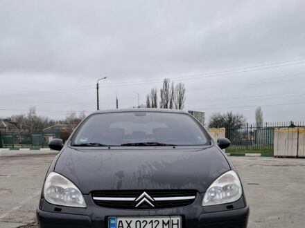 Черный Ситроен С5, объемом двигателя 2.2 л и пробегом 300 тыс. км за 3600 $, фото 1 на Automoto.ua