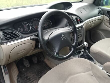 Черный Ситроен С5, объемом двигателя 2 л и пробегом 1000 тыс. км за 1188 $, фото 1 на Automoto.ua