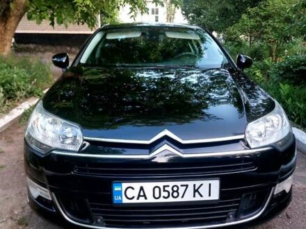 Ситроен С5 2010 в Каменке на Automoto.ua Черный Ситроен С5, объемом двигателя 2 л и пробегом 300 тыс. км за 6000 $, фото 1 на Automoto.ua
