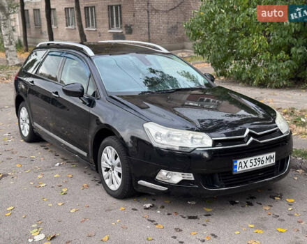 Черный Ситроен С5, объемом двигателя 1.6 л и пробегом 386 тыс. км за 4650 $, фото 1 на Automoto.ua