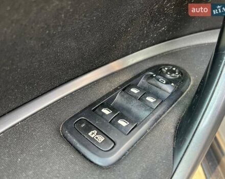 Коричневий Сітроен С5, об'ємом двигуна 1.6 л та пробігом 208 тис. км за 6690 $, фото 14 на Automoto.ua