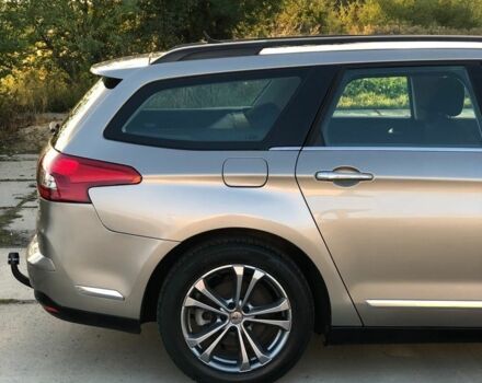 Коричневый Ситроен С5, объемом двигателя 2 л и пробегом 231 тыс. км за 6100 $, фото 10 на Automoto.ua