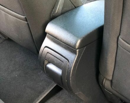 Коричневый Ситроен С5, объемом двигателя 2 л и пробегом 231 тыс. км за 6100 $, фото 17 на Automoto.ua