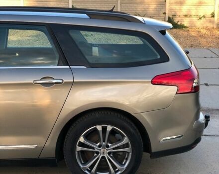 Коричневый Ситроен С5, объемом двигателя 2 л и пробегом 231 тыс. км за 6100 $, фото 4 на Automoto.ua