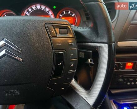 Красный Ситроен С5, объемом двигателя 2 л и пробегом 300 тыс. км за 5990 $, фото 20 на Automoto.ua