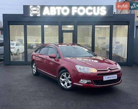 Красный Ситроен С5, объемом двигателя 2 л и пробегом 300 тыс. км за 5990 $, фото 1 на Automoto.ua