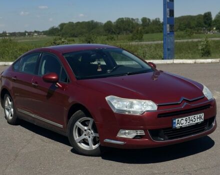 Красный Ситроен С5, объемом двигателя 2 л и пробегом 253 тыс. км за 5400 $, фото 1 на Automoto.ua