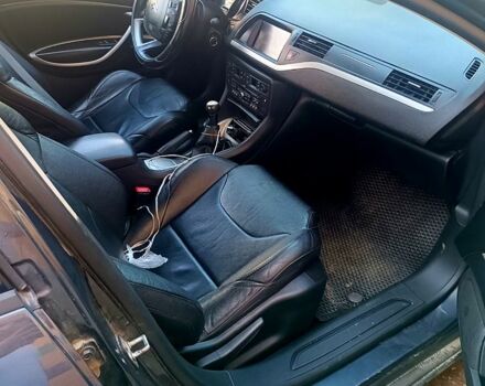 Сітроен С5, об'ємом двигуна 1.6 л та пробігом 320 тис. км за 2600 $, фото 2 на Automoto.ua