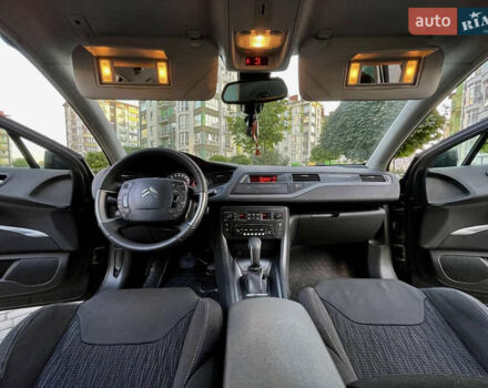 Ситроен С5, объемом двигателя 2 л и пробегом 300 тыс. км за 7500 $, фото 3 на Automoto.ua