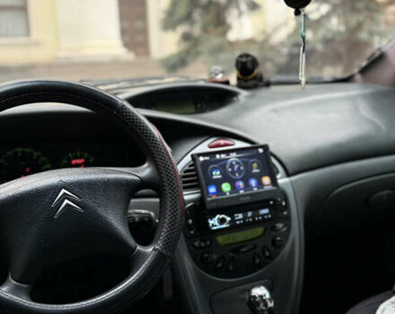 Желтый Ситроен С5, объемом двигателя 2 л и пробегом 360 тыс. км за 2850 $, фото 7 на Automoto.ua