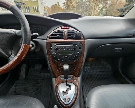 Серый Ситроен С5, объемом двигателя 2 л и пробегом 237 тыс. км за 2999 $, фото 6 на Automoto.ua