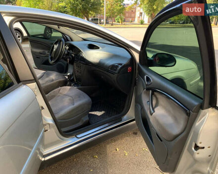 Серый Ситроен С5, объемом двигателя 2 л и пробегом 239 тыс. км за 3299 $, фото 10 на Automoto.ua