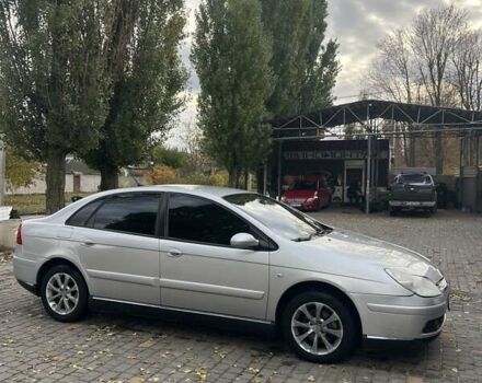 Сірий Сітроен С5, об'ємом двигуна 2 л та пробігом 326 тис. км за 3900 $, фото 11 на Automoto.ua