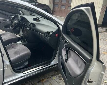 Сірий Сітроен С5, об'ємом двигуна 2 л та пробігом 326 тис. км за 3900 $, фото 6 на Automoto.ua