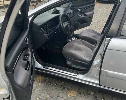 Сірий Сітроен С5, об'ємом двигуна 2 л та пробігом 326 тис. км за 3900 $, фото 4 на Automoto.ua