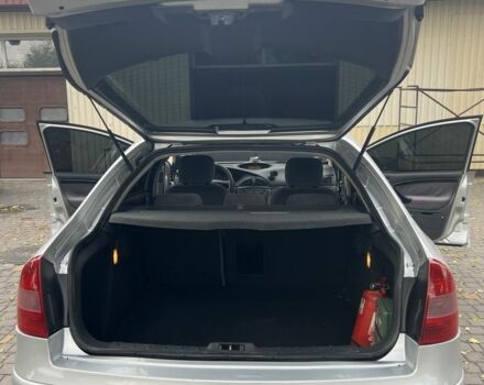 Сірий Сітроен С5, об'ємом двигуна 2 л та пробігом 326 тис. км за 3950 $, фото 13 на Automoto.ua