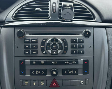 Серый Ситроен С5, объемом двигателя 2 л и пробегом 214 тыс. км за 3500 $, фото 24 на Automoto.ua