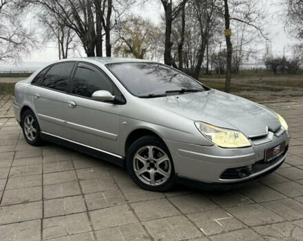 Серый Ситроен С5, объемом двигателя 2 л и пробегом 214 тыс. км за 3500 $, фото 5 на Automoto.ua